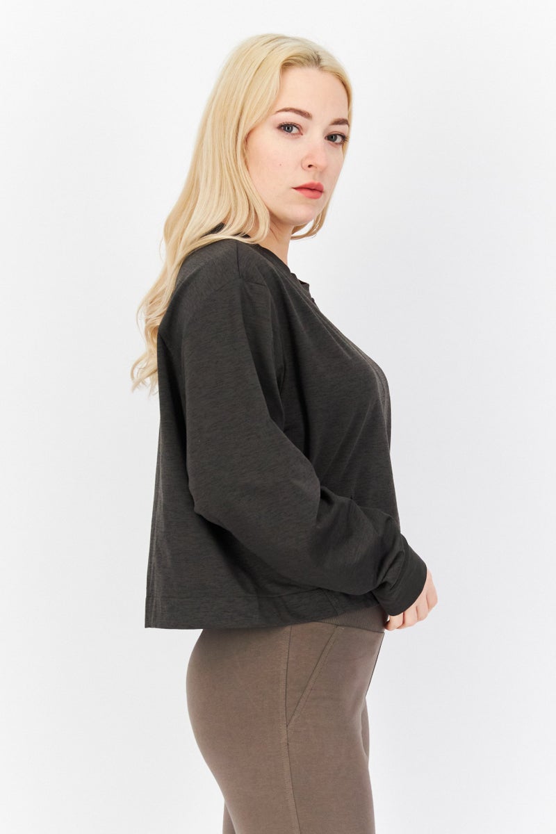 PUMA سويت شيرت رياضي نسائي بأكمام طويلة، سادة، رمادي غامق - Image 2